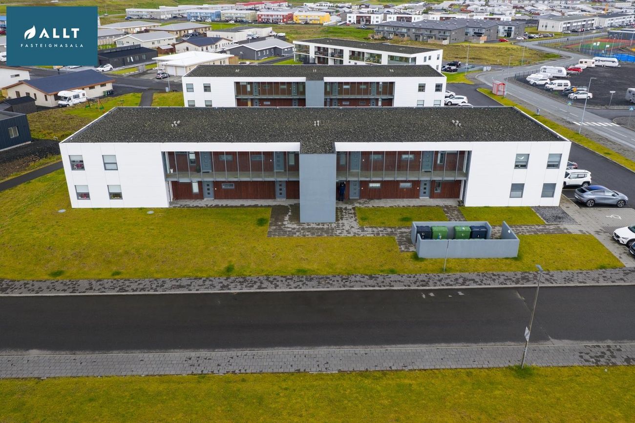 Dalsbraut 24, 260 Reykjanesbær