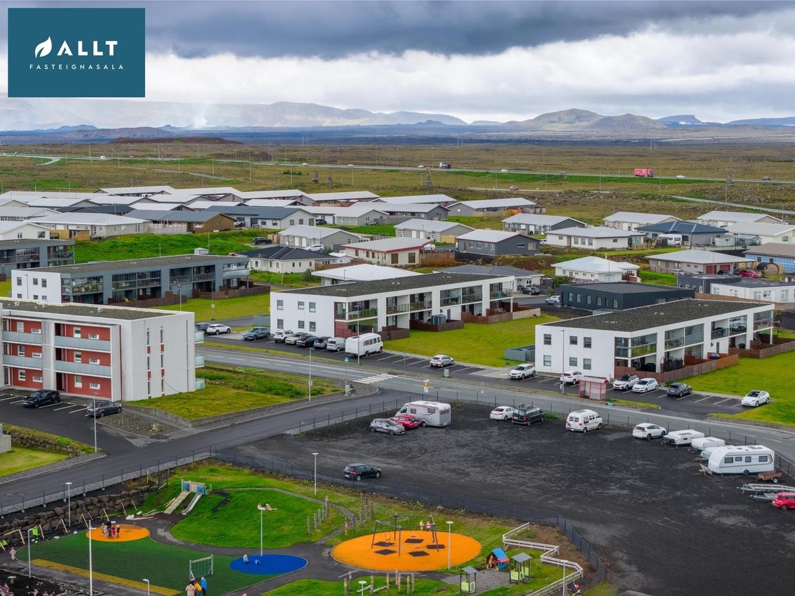 Dalsbraut 24, 260 Reykjanesbær