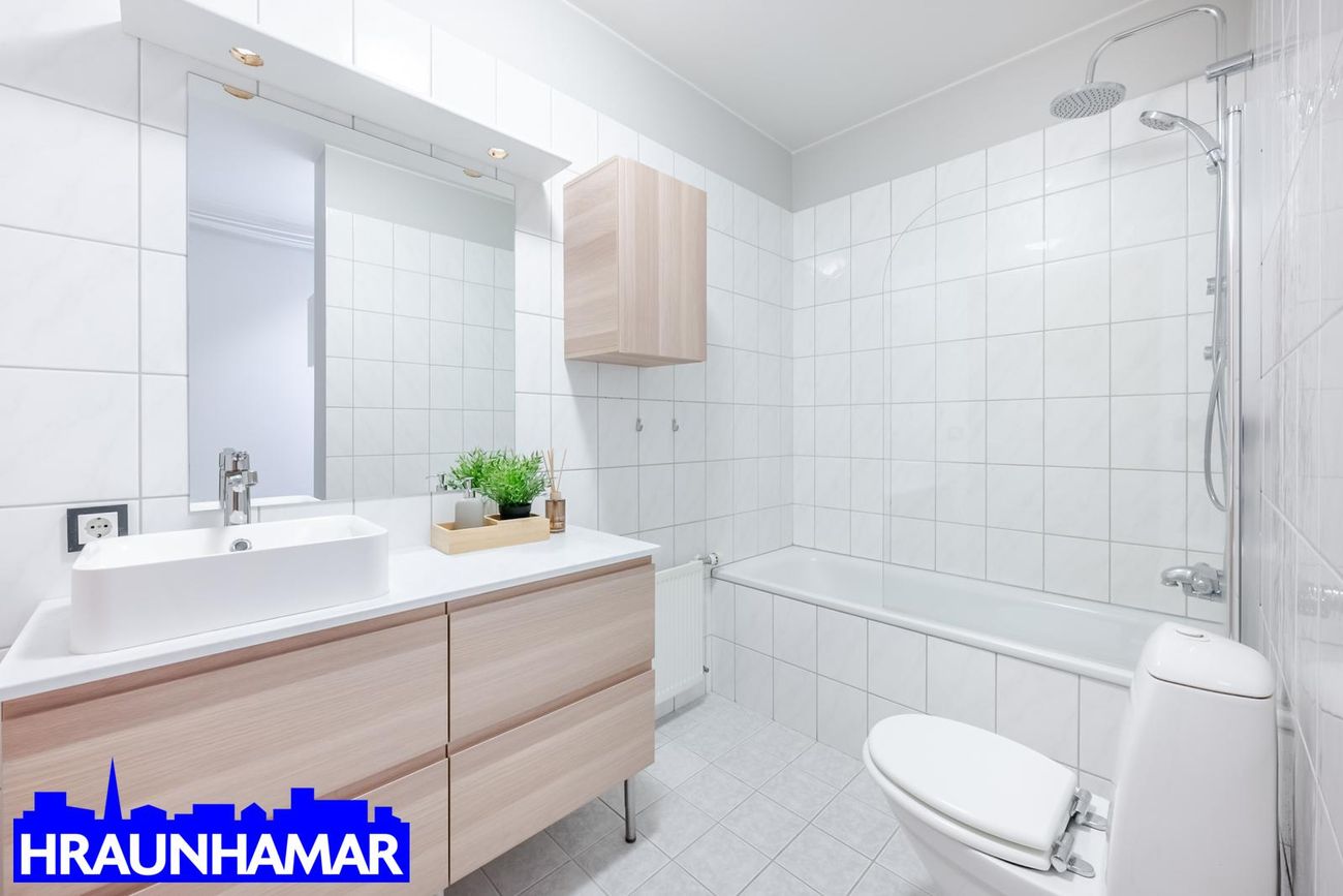 Burknavellir 17A, 221 Hafnarfjörður