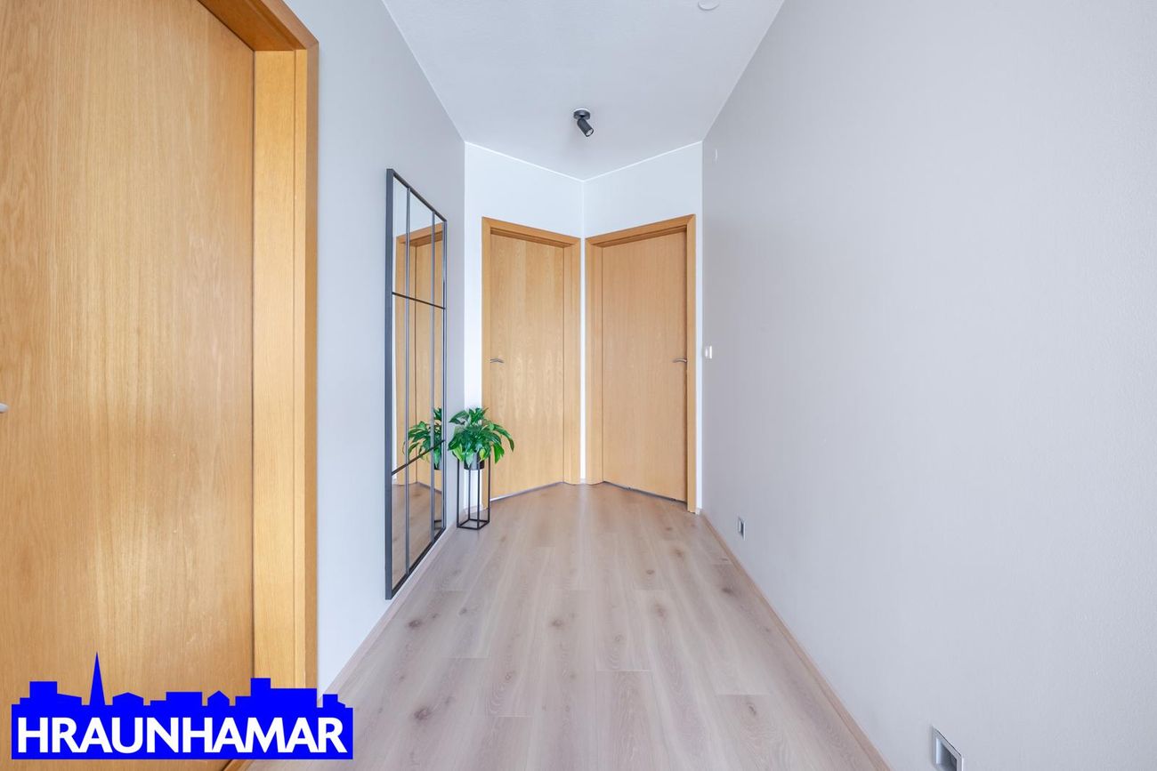 Burknavellir 17A, 221 Hafnarfjörður