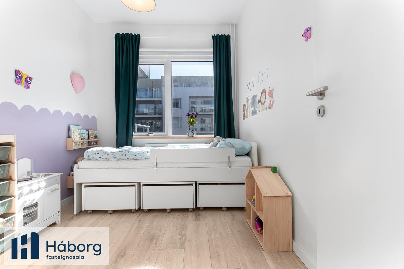 Hafnarbraut 11, 200 Kópavogur