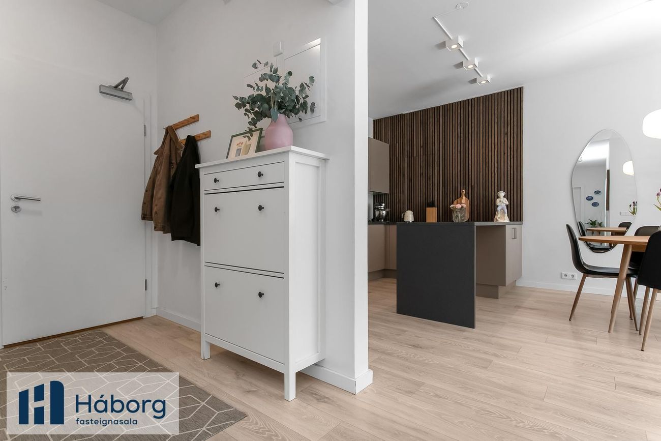 Hafnarbraut 11, 200 Kópavogur