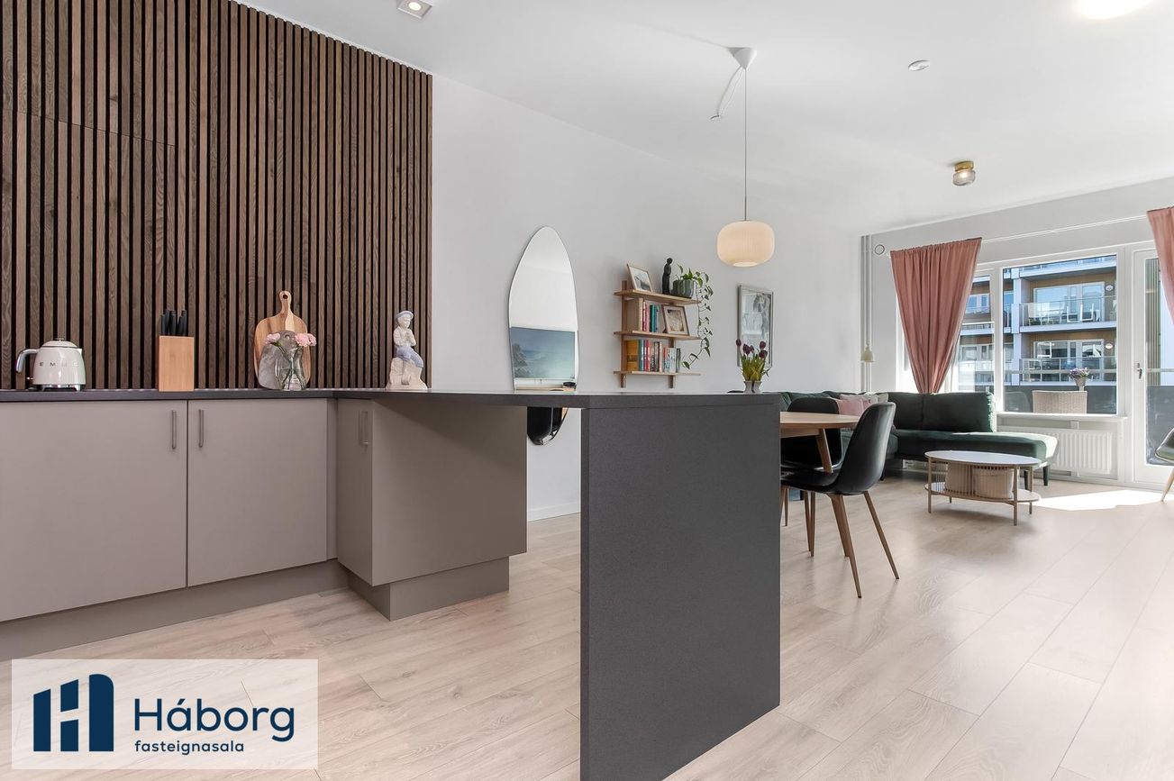 Hafnarbraut 11, 200 Kópavogur