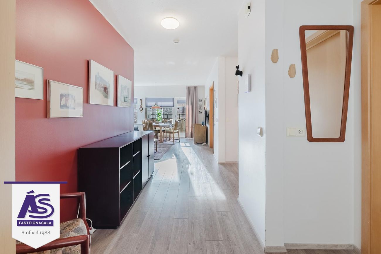 Sólvangsvegur 1 - 0302, 220 Hafnarfjörður