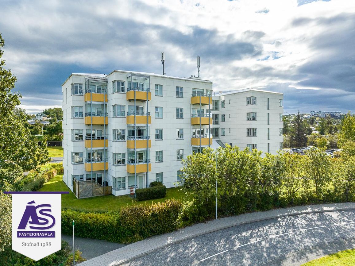 Sólvangsvegur 1 - 0302, 220 Hafnarfjörður