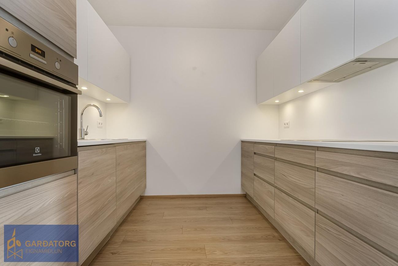 Stakkholt 2B, 105 Reykjavík