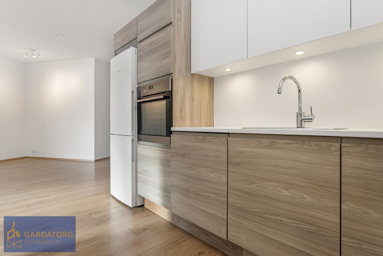 Stakkholt 2B, 105 Reykjavík