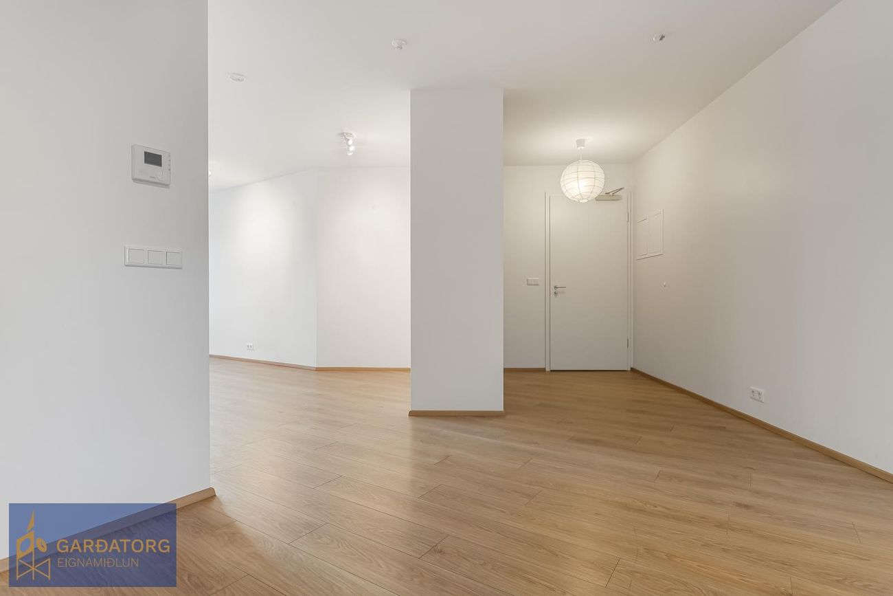 Stakkholt 2B, 105 Reykjavík