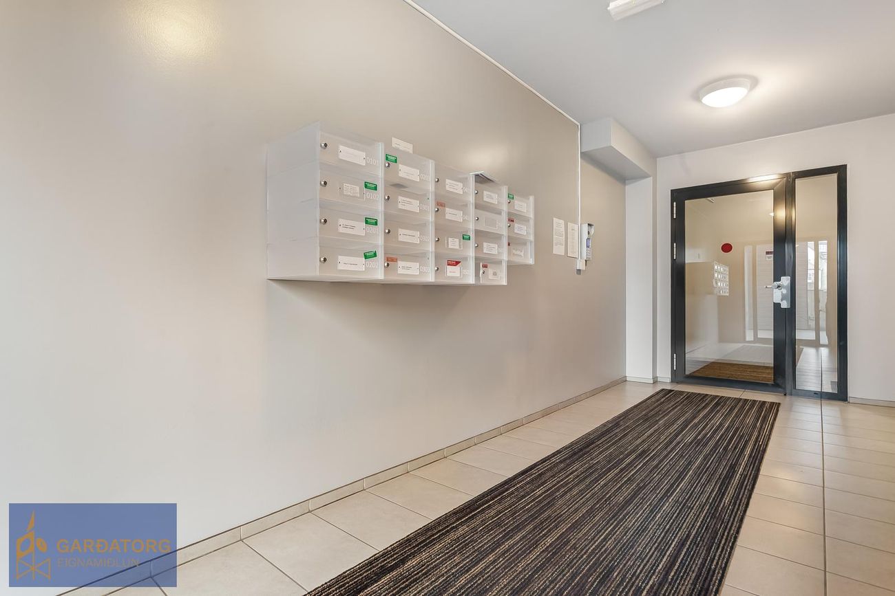 Stakkholt 2B, 105 Reykjavík
