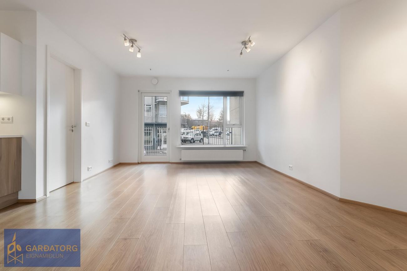 Stakkholt 2B, 105 Reykjavík