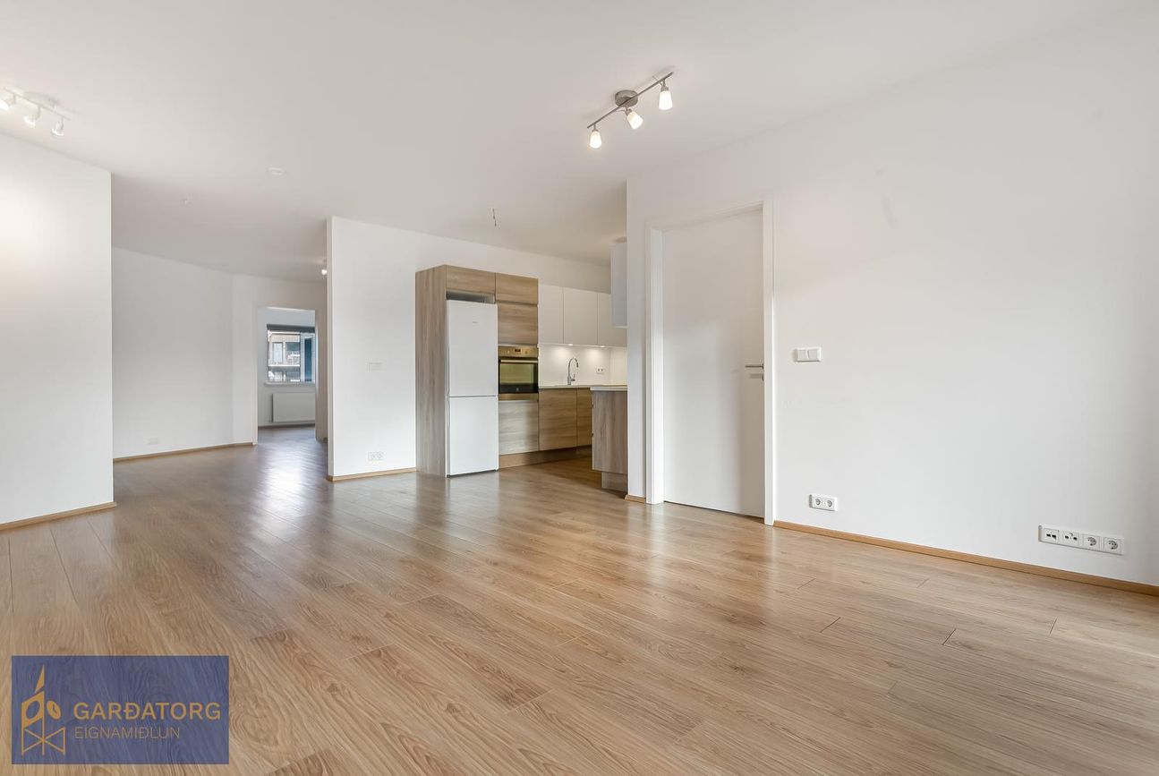 Stakkholt 2B, 105 Reykjavík