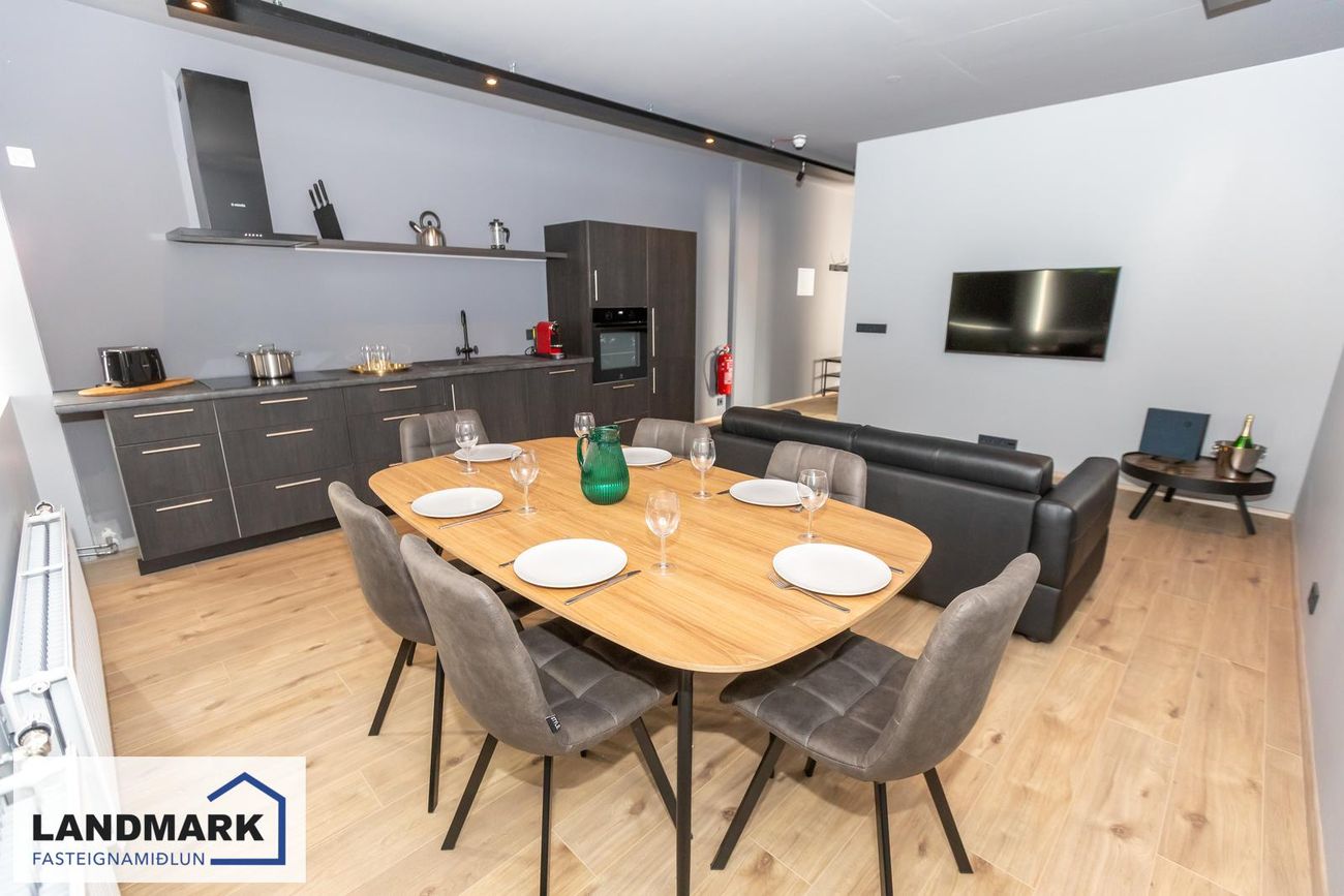 Tryggvabraut 24, 600 Akureyri