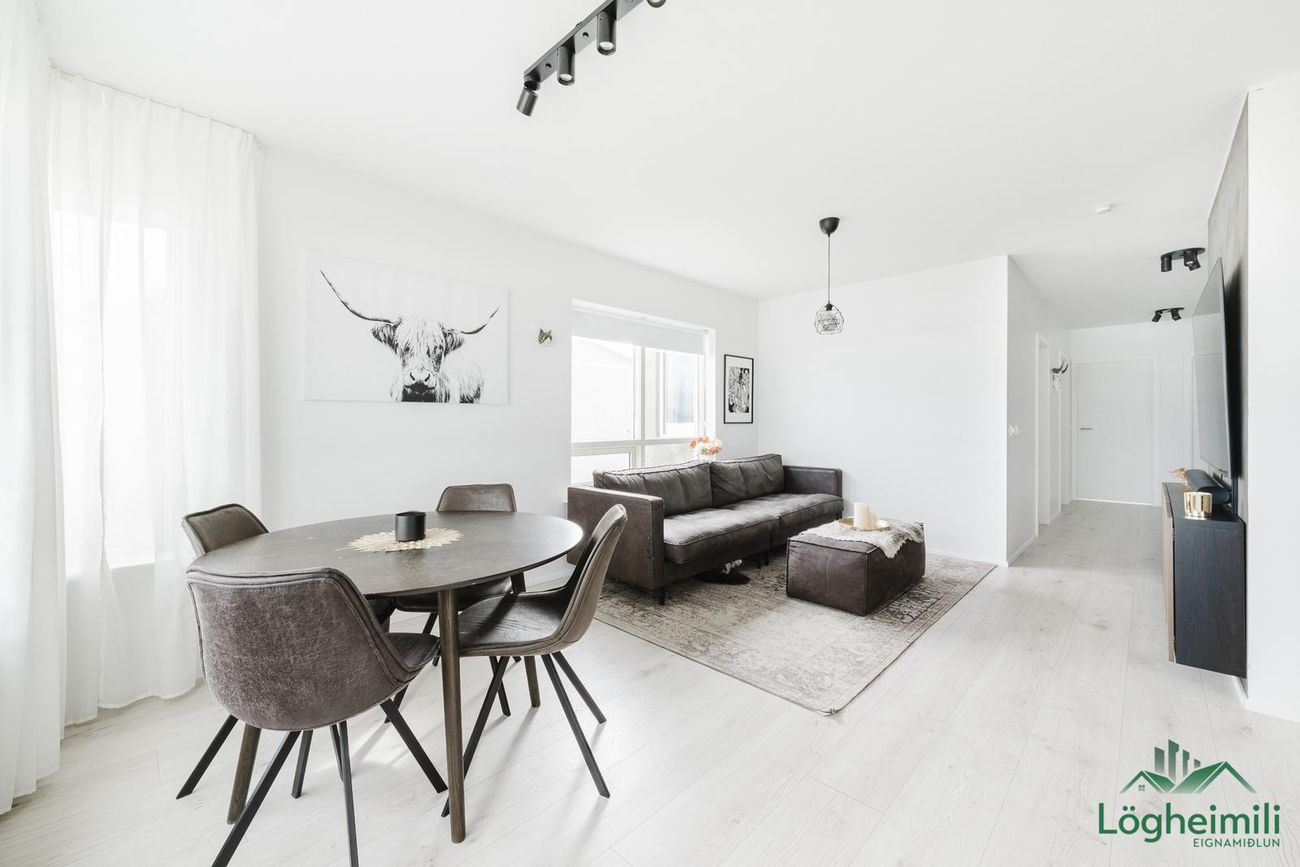 Ljósavík 30, 112 Reykjavík