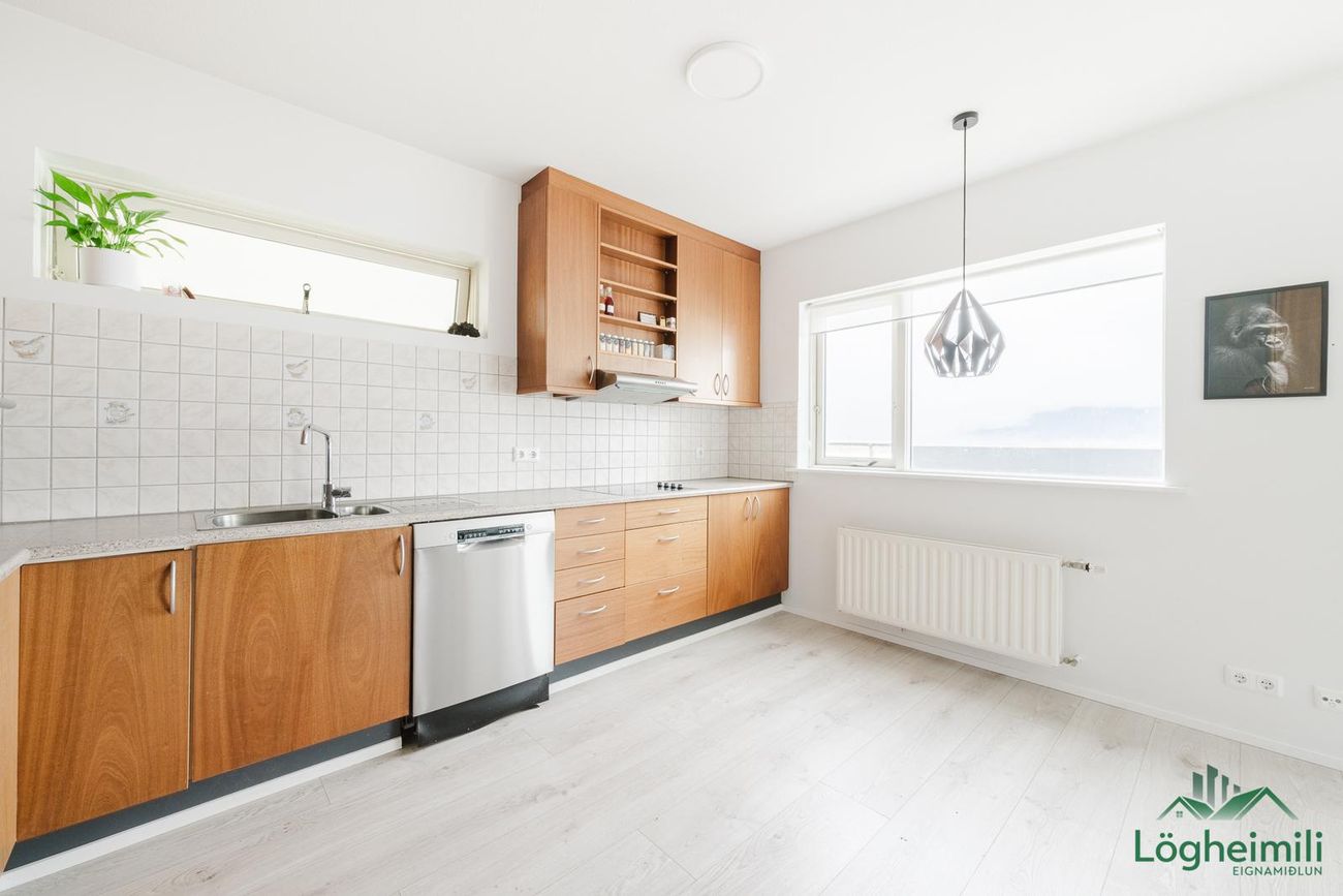 Ljósavík 30, 112 Reykjavík