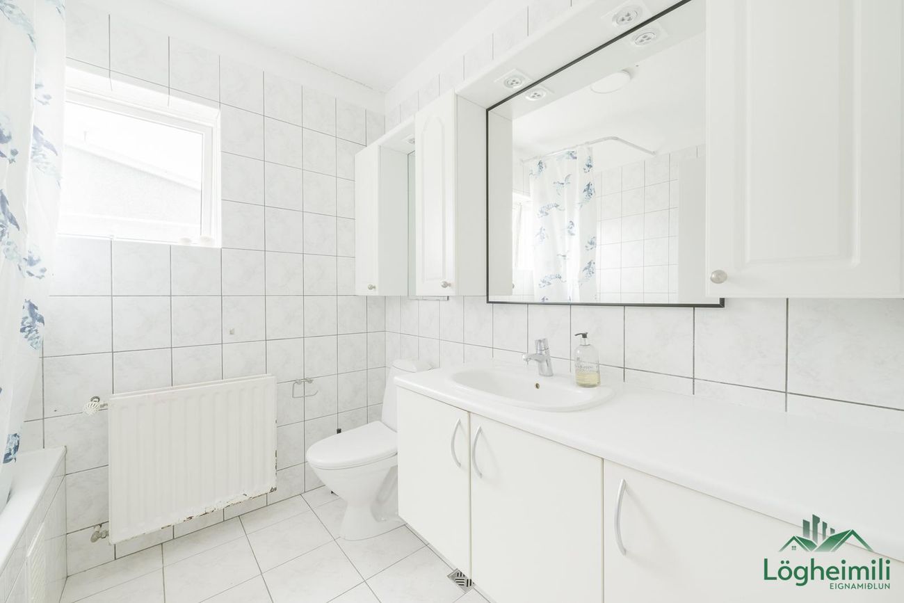 Ljósavík 30, 112 Reykjavík