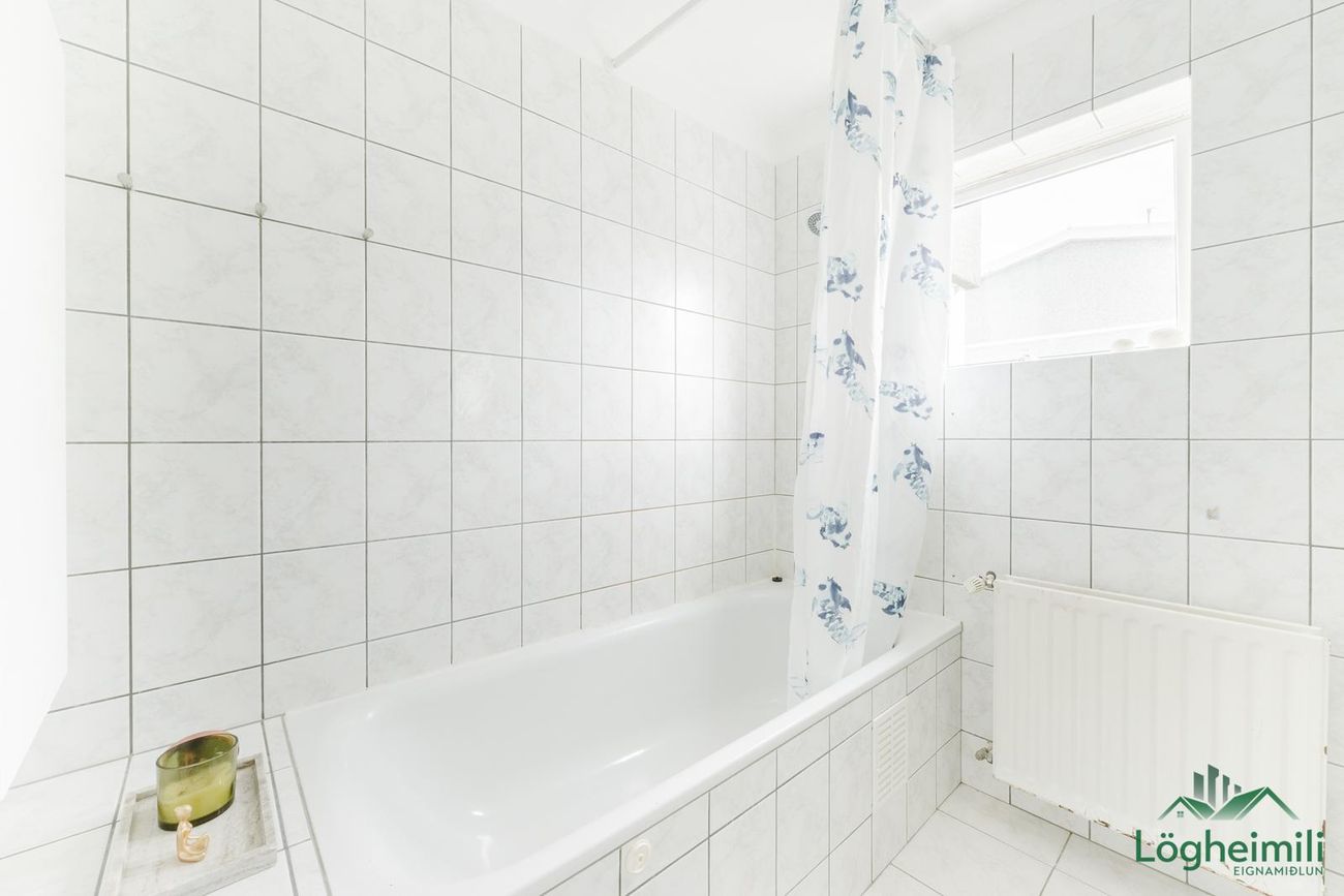 Ljósavík 30, 112 Reykjavík
