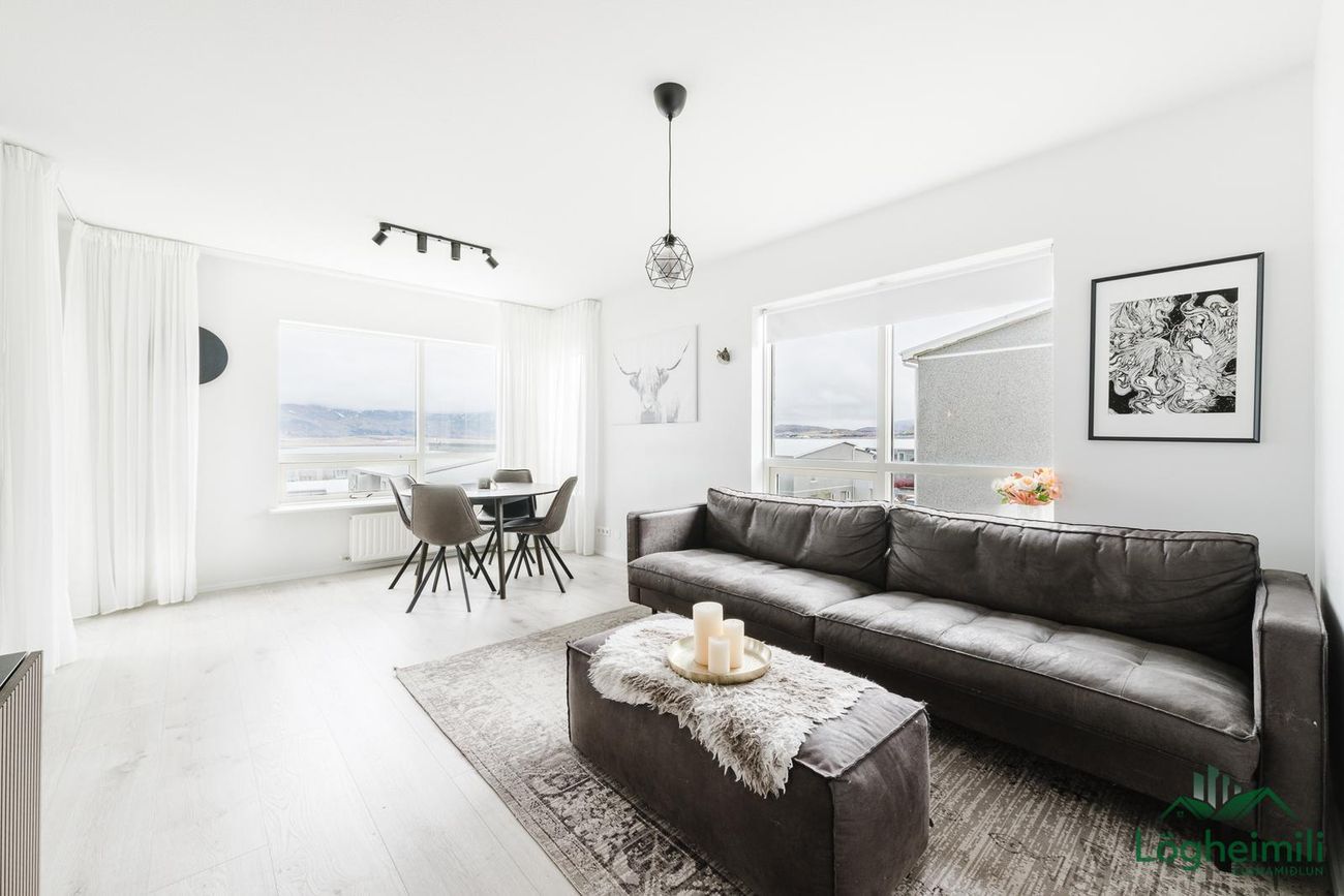 Ljósavík 30, 112 Reykjavík