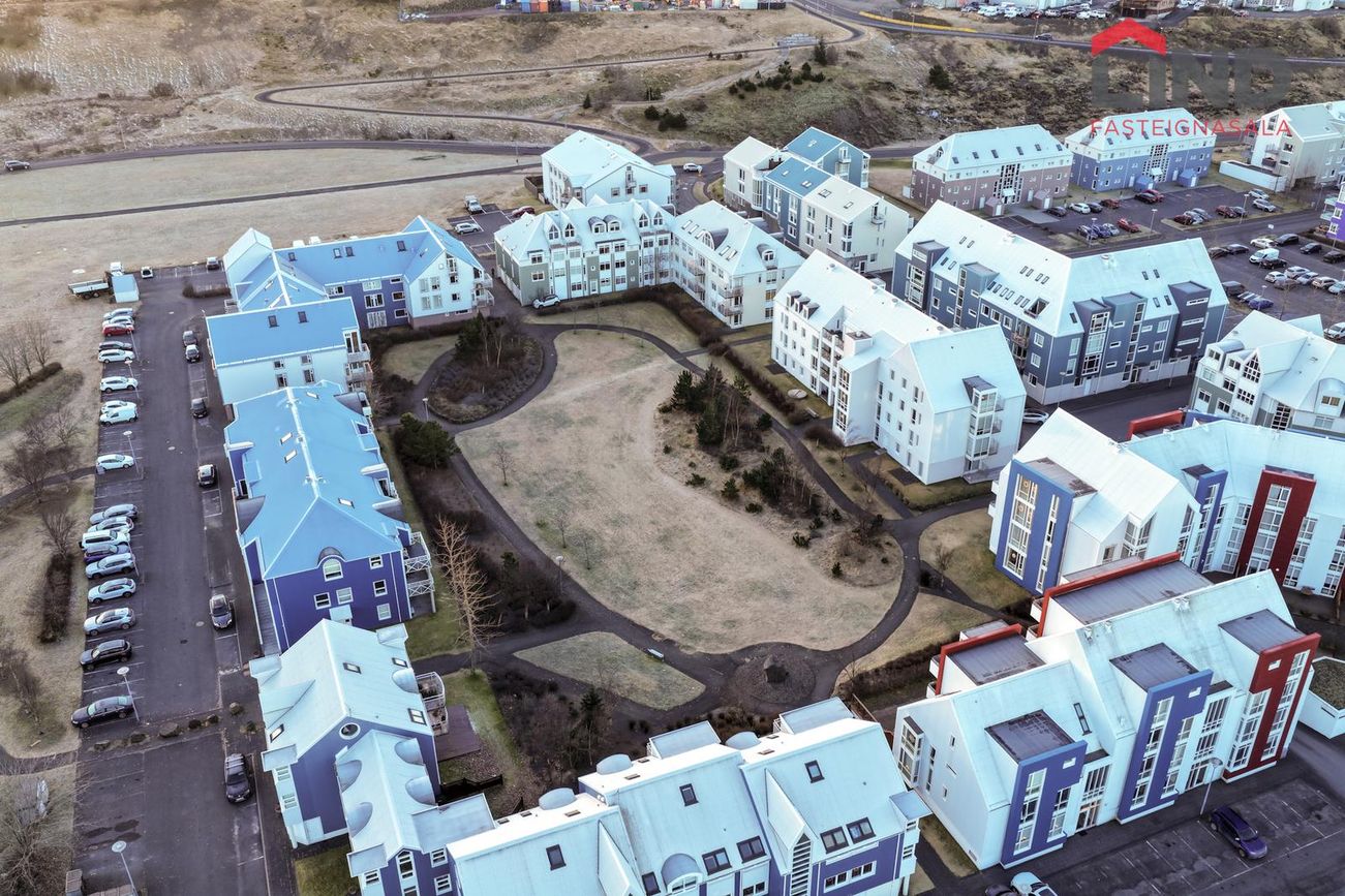 Básbryggja 3, 110 Reykjavík