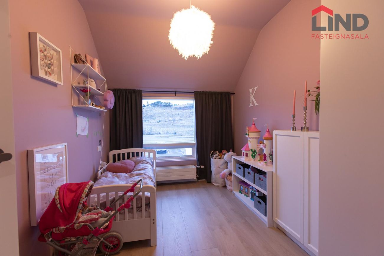 Básbryggja 3, 110 Reykjavík