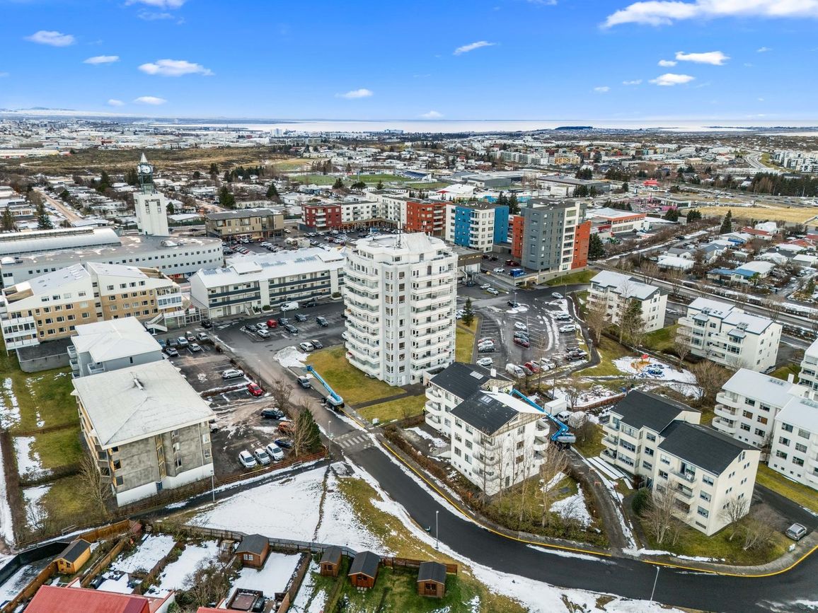 Hrísmóar 1 - 0702, 210 Garðabær