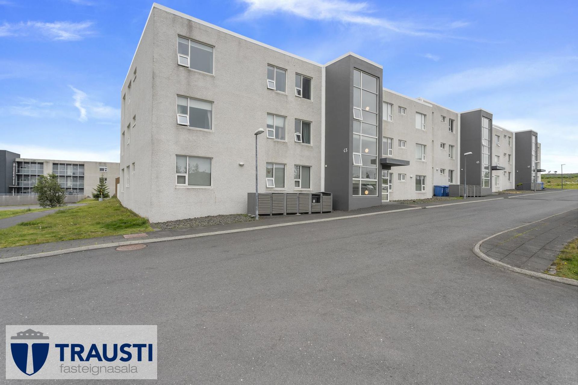 Álfkonuhvarf 43, 203 Kópavogur