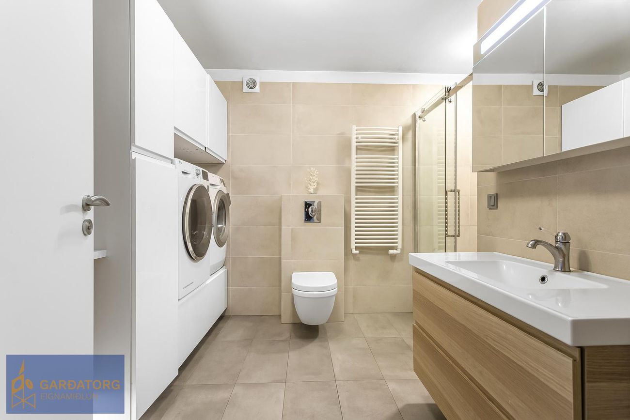 Furugrund 62, 200 Kópavogur