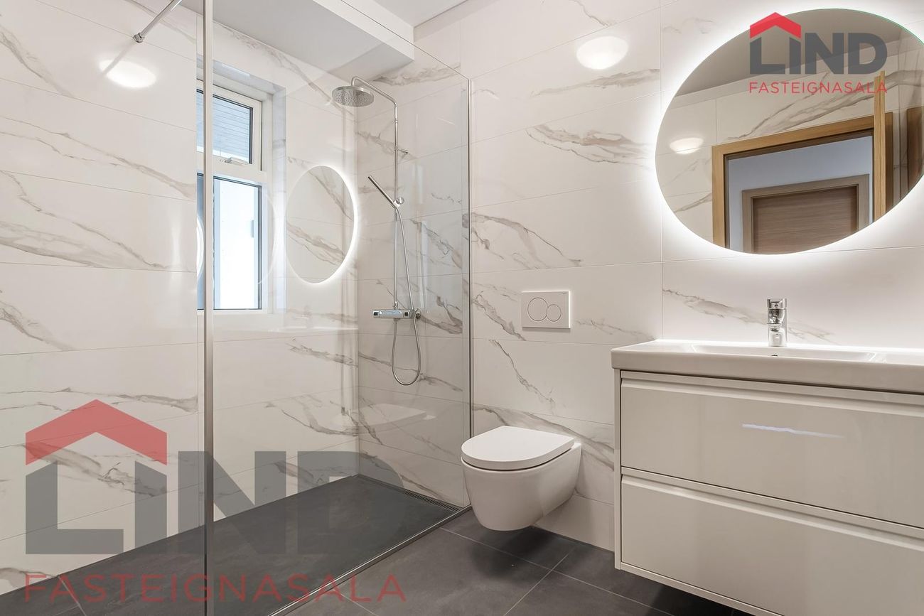 Fálkahlíð 5 - 0227, 102 Reykjavík