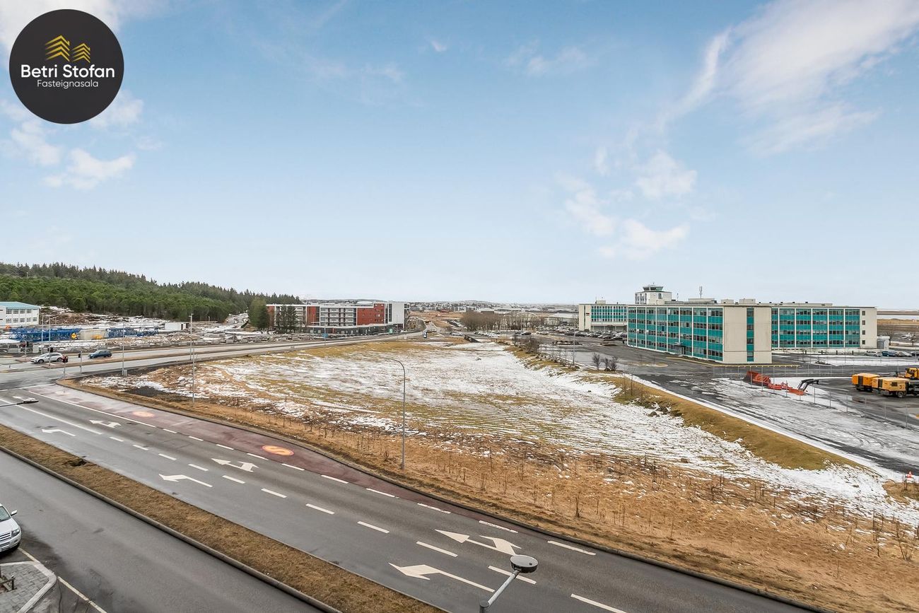 Fálkahlíð 5 - 0420, 102 Reykjavík