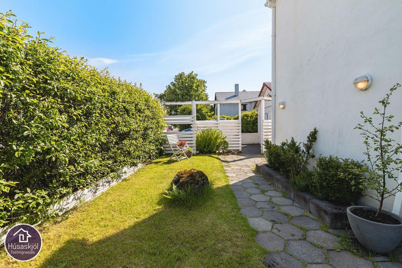 Tunguvegur 1, 108 Reykjavík