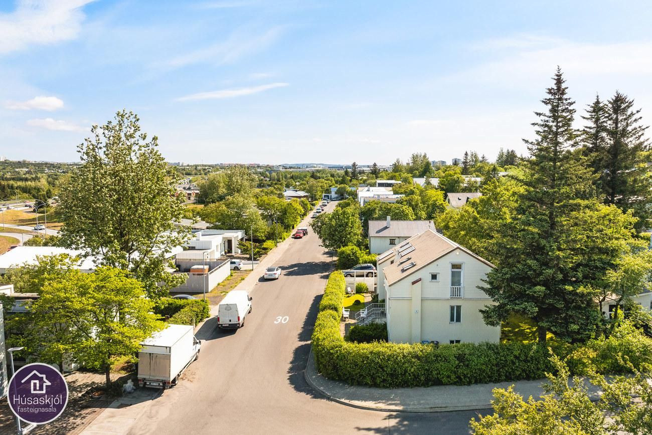 Tunguvegur 1, 108 Reykjavík