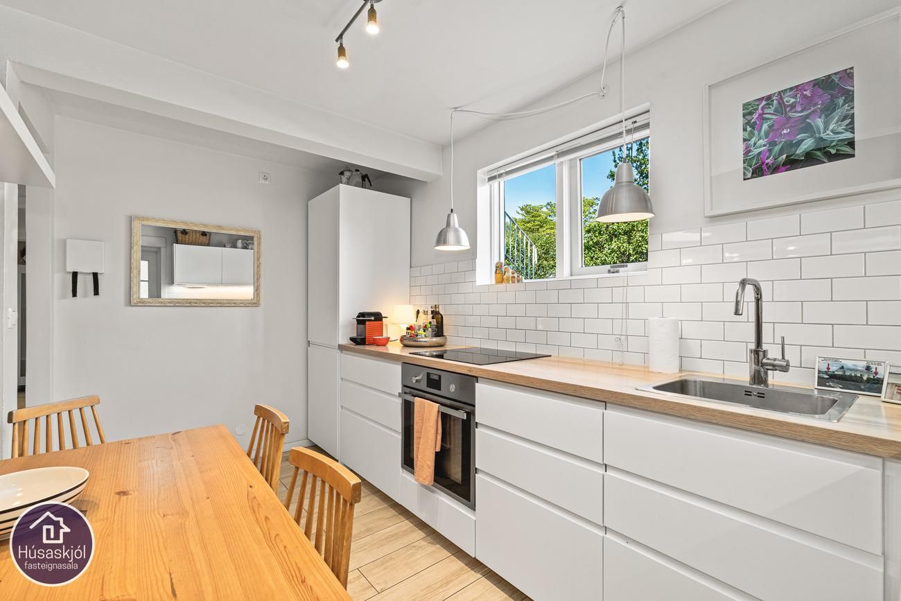 Tunguvegur 1, 108 Reykjavík