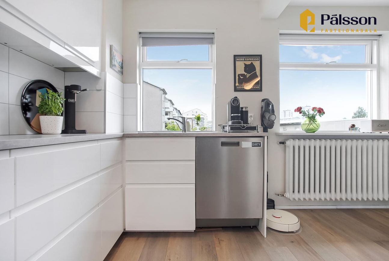 Dalbraut 1, 105 Reykjavík
