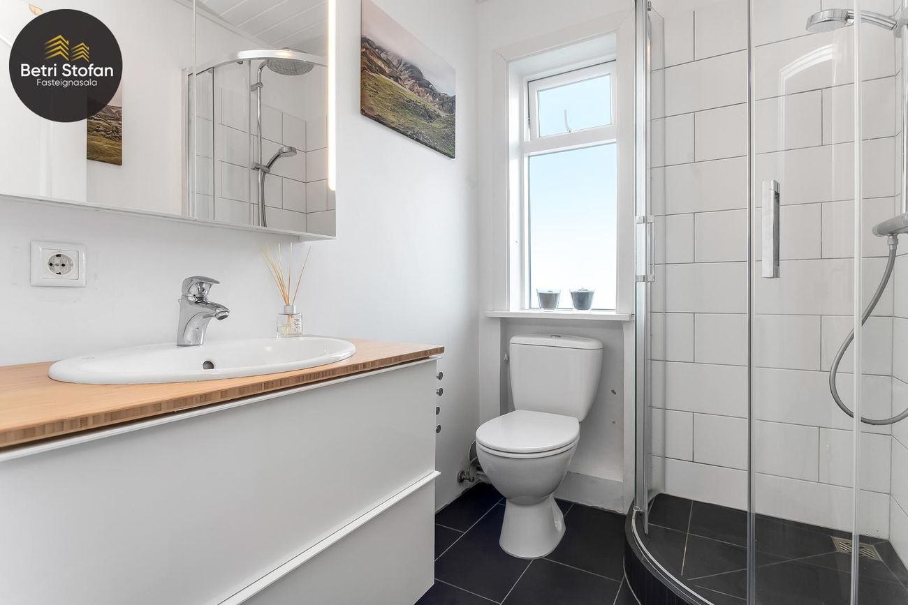 Víðimelur 59, 107 Reykjavík