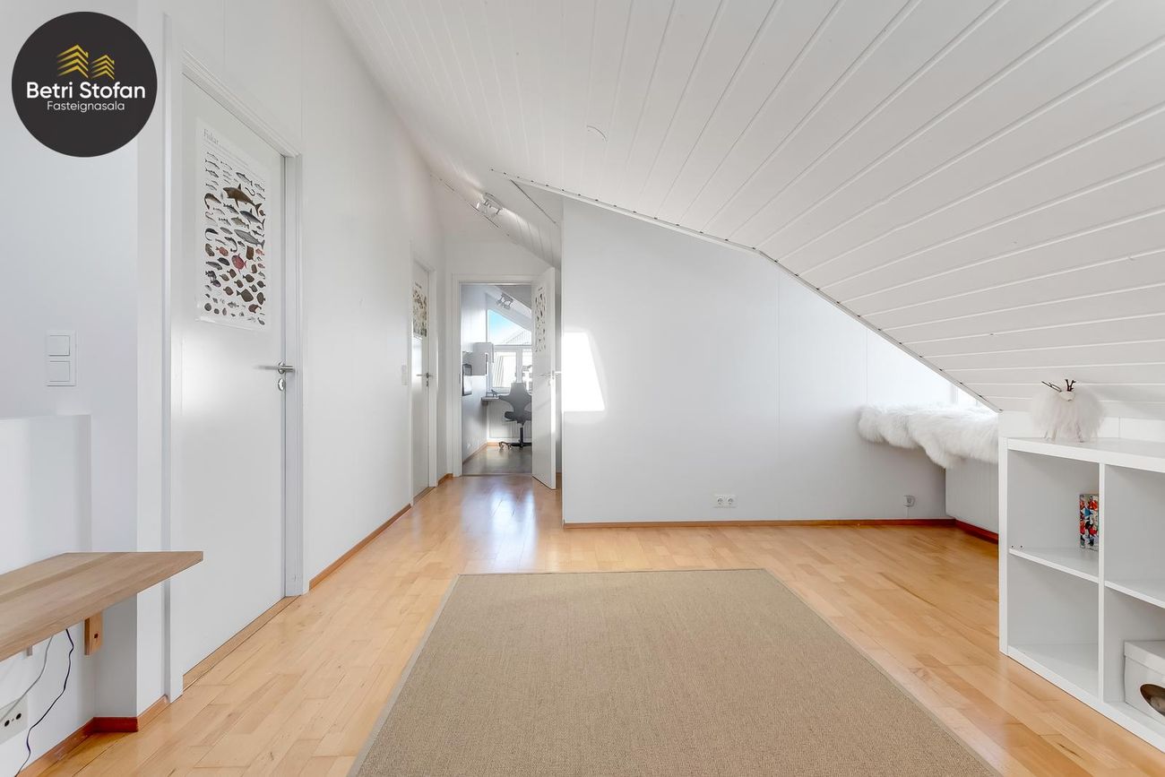 Víðimelur 59, 107 Reykjavík