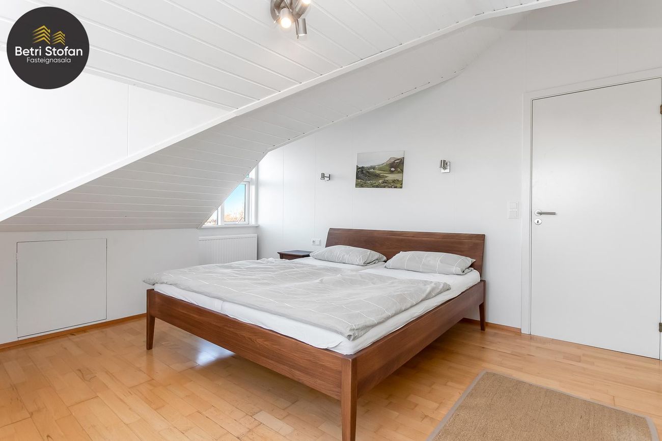 Víðimelur 59, 107 Reykjavík