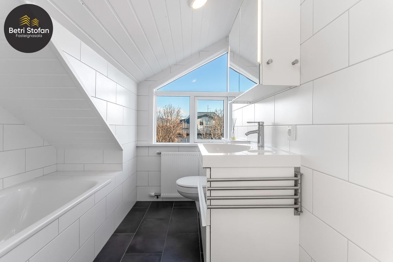 Víðimelur 59, 107 Reykjavík