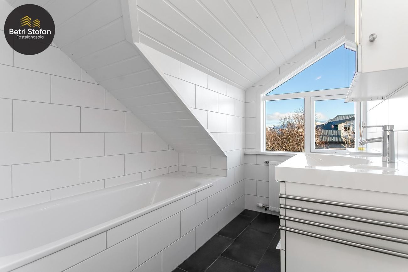 Víðimelur 59, 107 Reykjavík