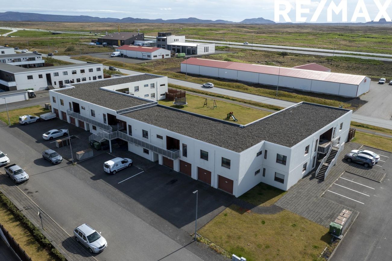Tjarnabakki 4, 260 Reykjanesbær