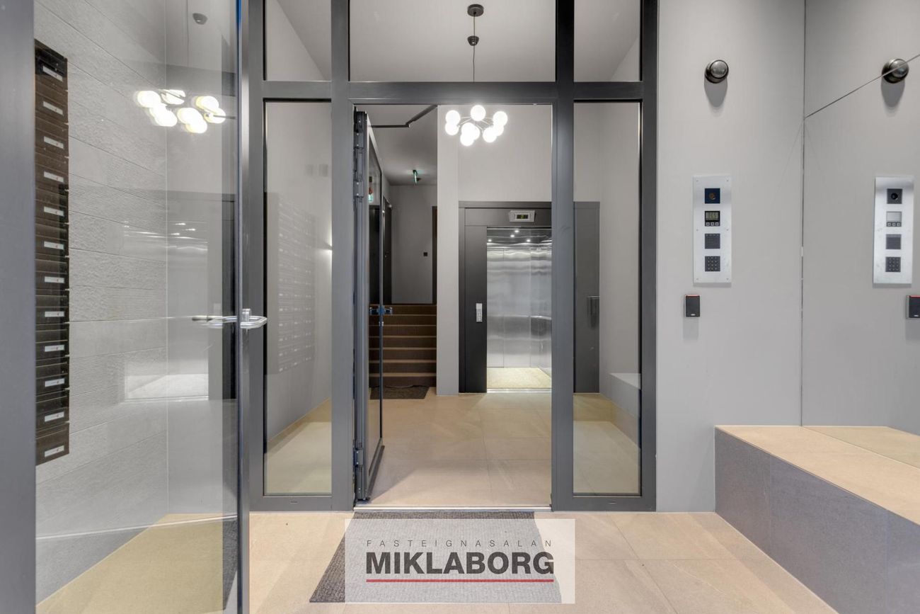 Dalsmúli 1, 108 Reykjavík