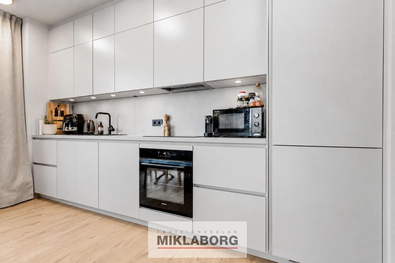 Dalsmúli 1, 108 Reykjavík