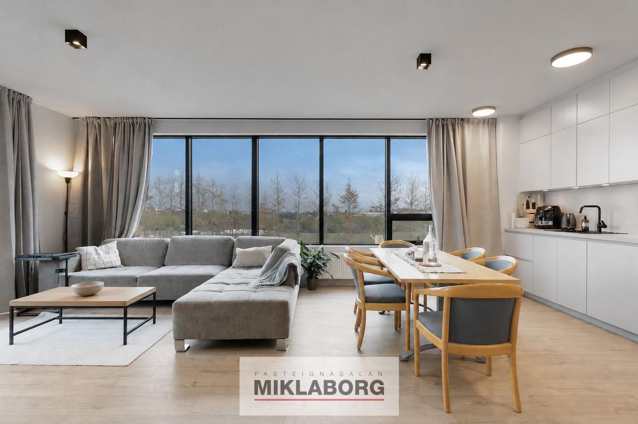 Dalsmúli 1, 108 Reykjavík