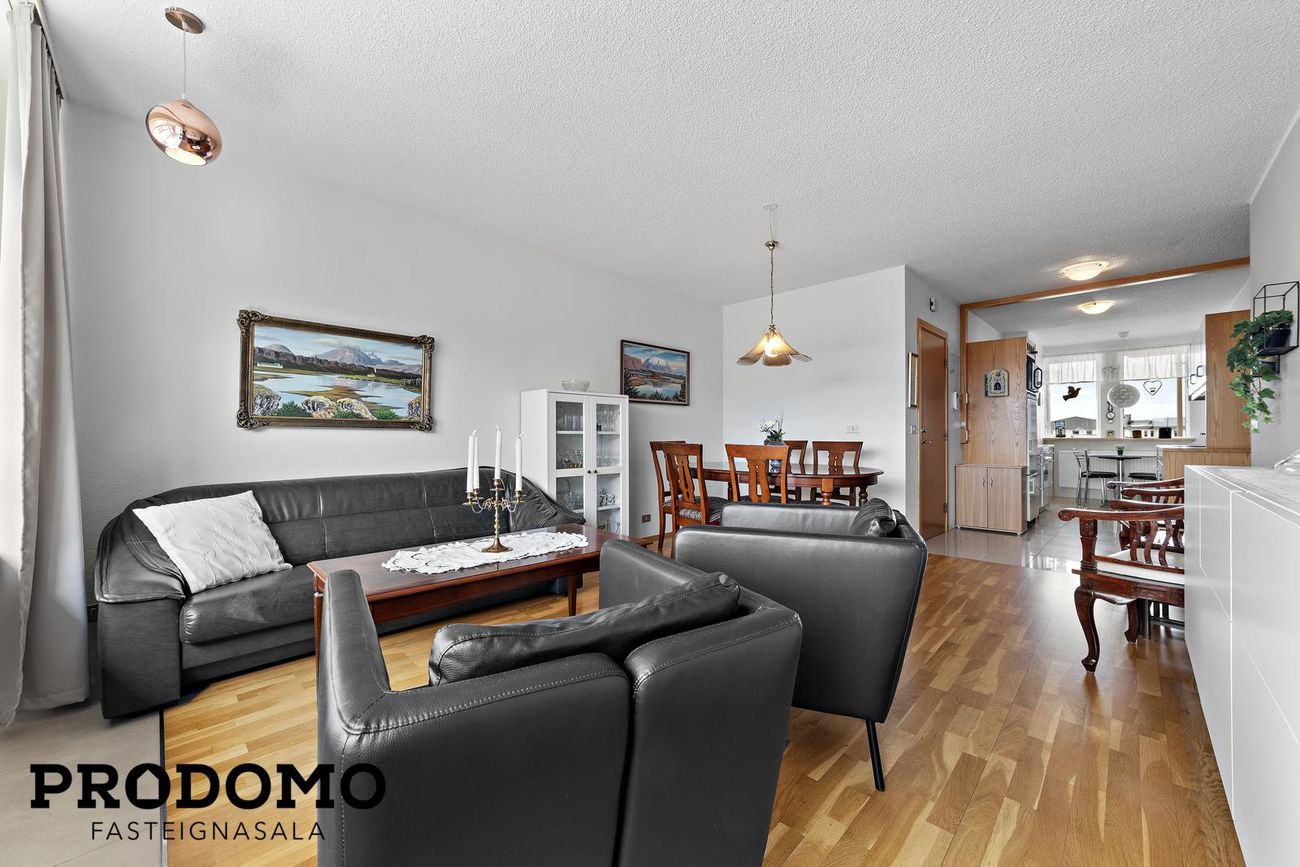 Brekkustígur 35C, 260 Reykjanesbær