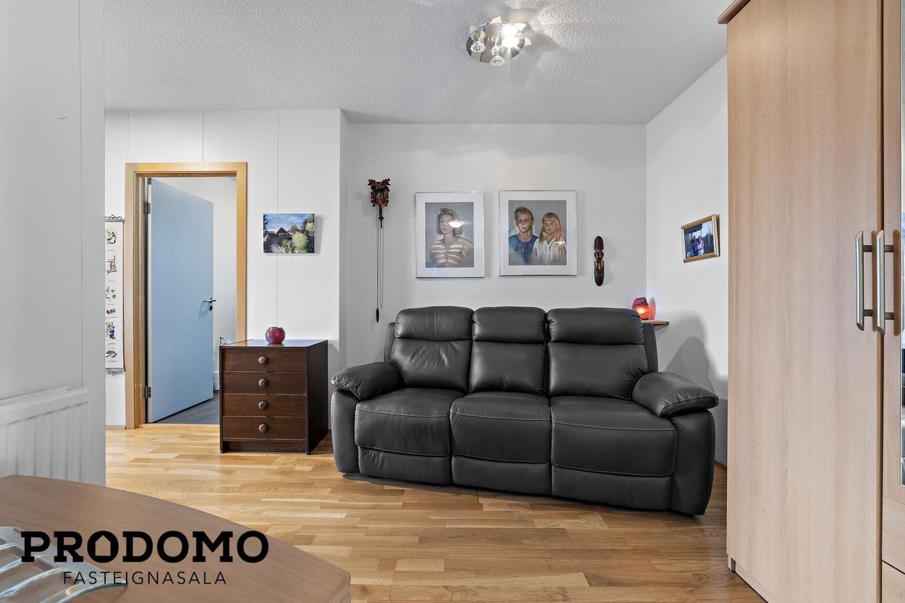 Brekkustígur 35C, 260 Reykjanesbær