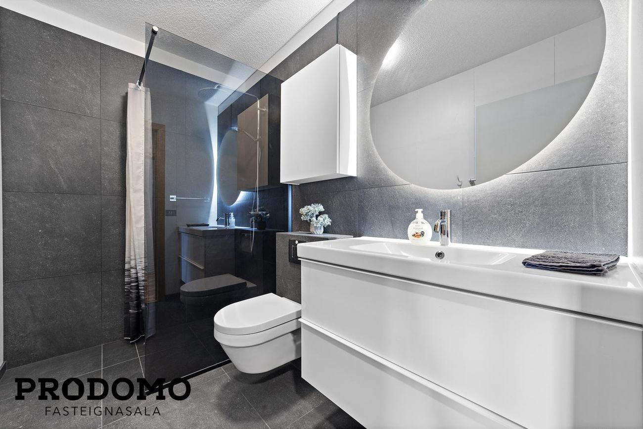 Brekkustígur 35C, 260 Reykjanesbær