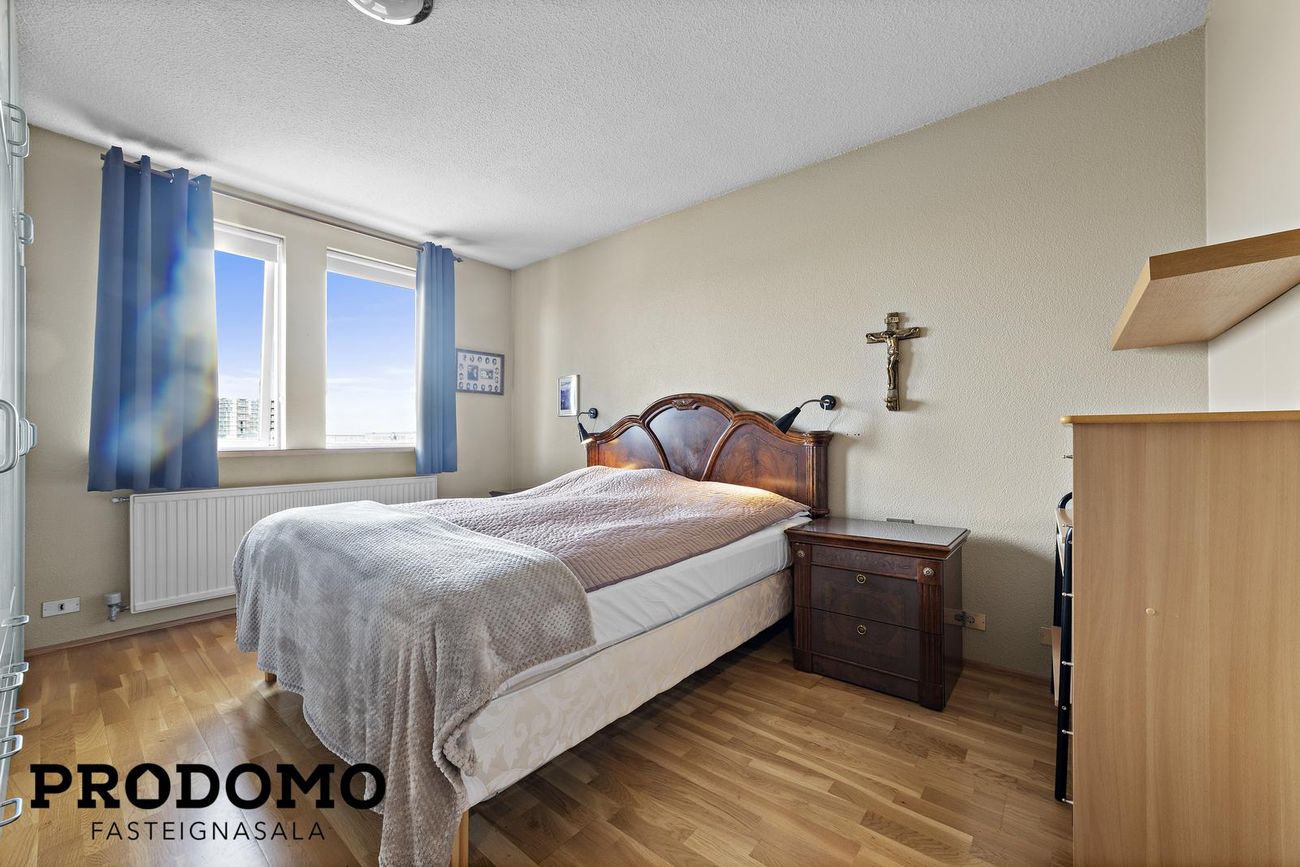 Brekkustígur 35C, 260 Reykjanesbær