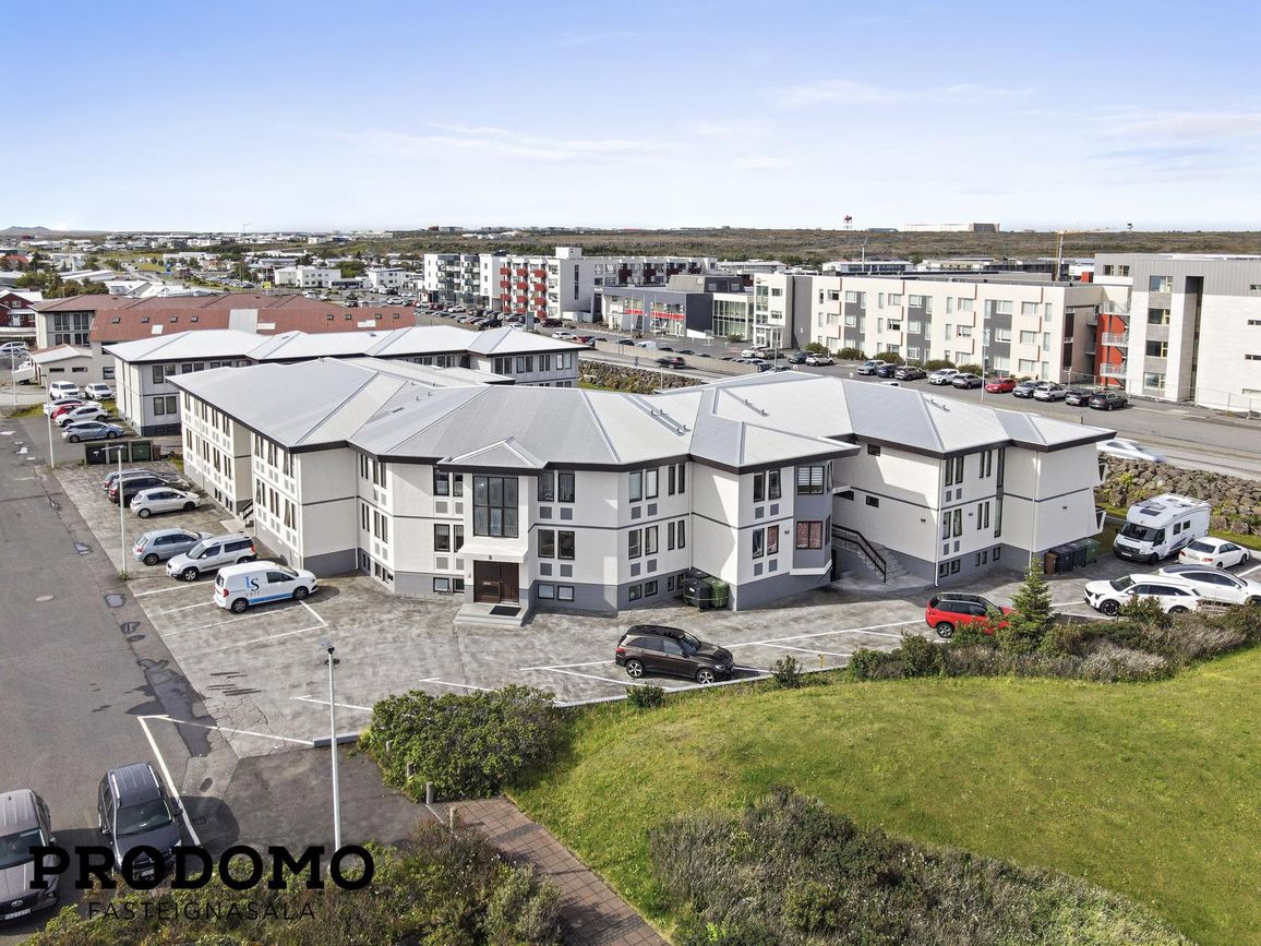 Brekkustígur 35C, 260 Reykjanesbær