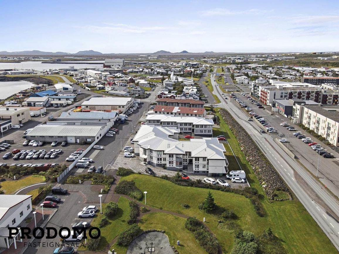 Brekkustígur 35C, 260 Reykjanesbær