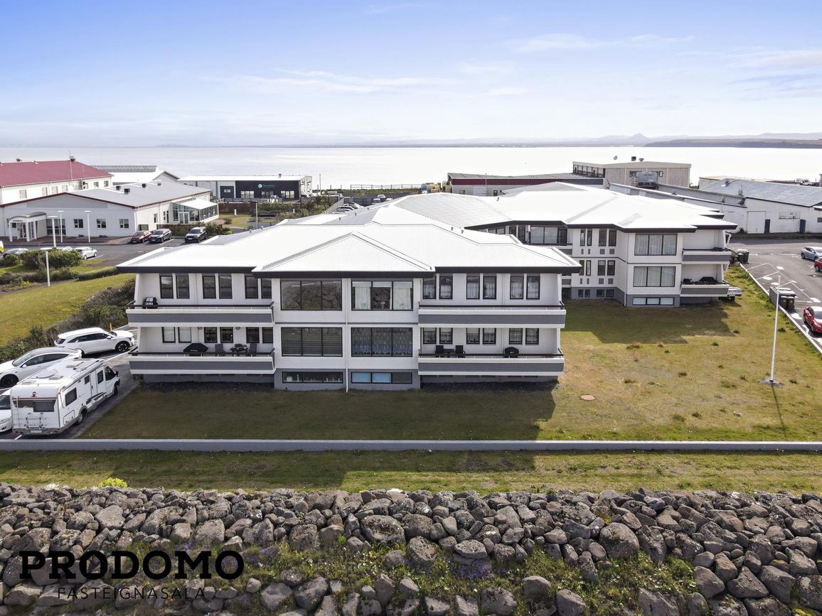 Brekkustígur 35C, 260 Reykjanesbær