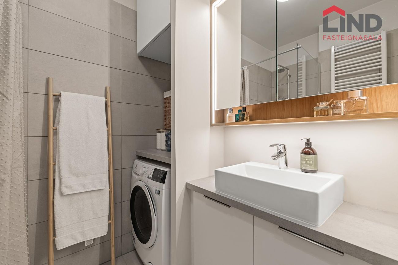 Lágaleiti 3 - 0103, 103 Reykjavík