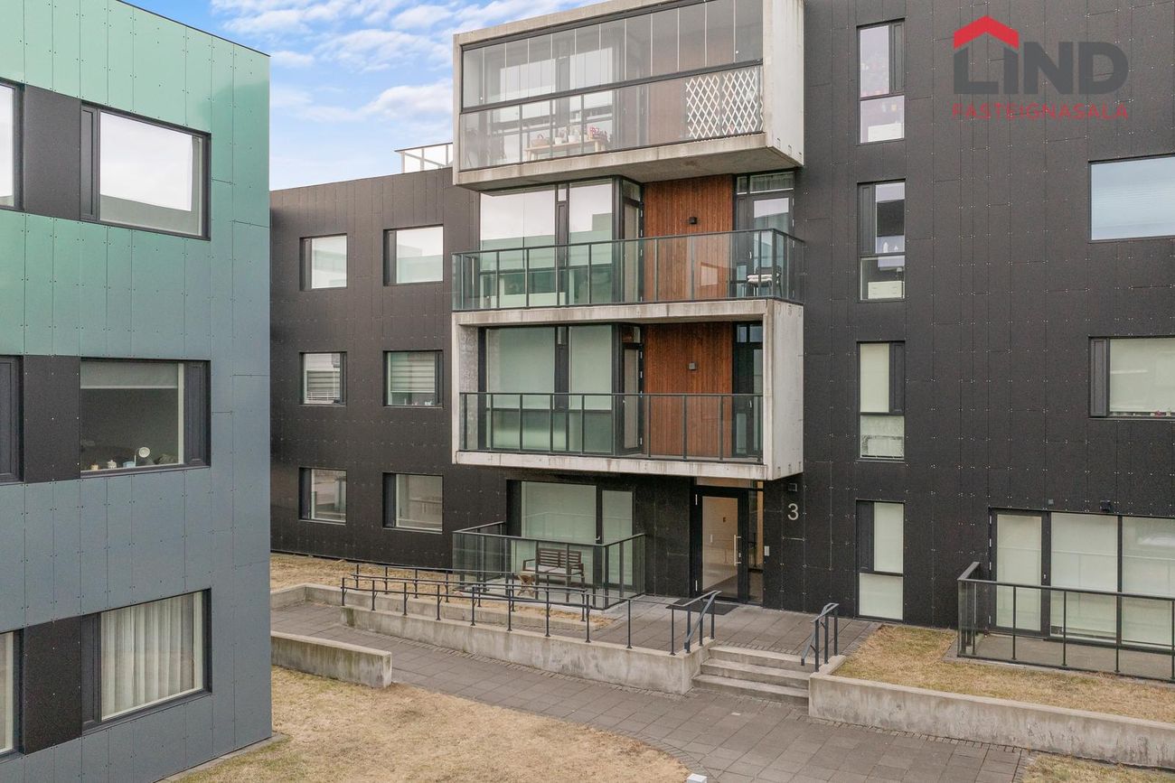 Lágaleiti 3 - 0103, 103 Reykjavík